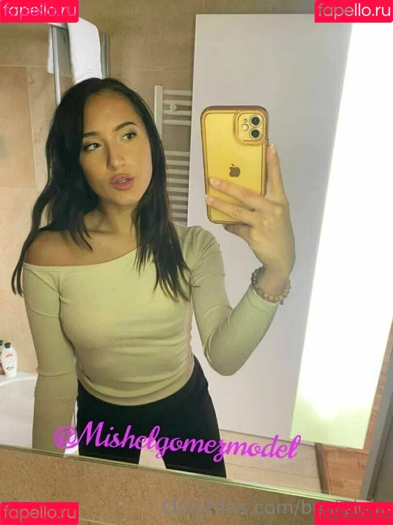 bustylola Onlyfans Photo Gallery 