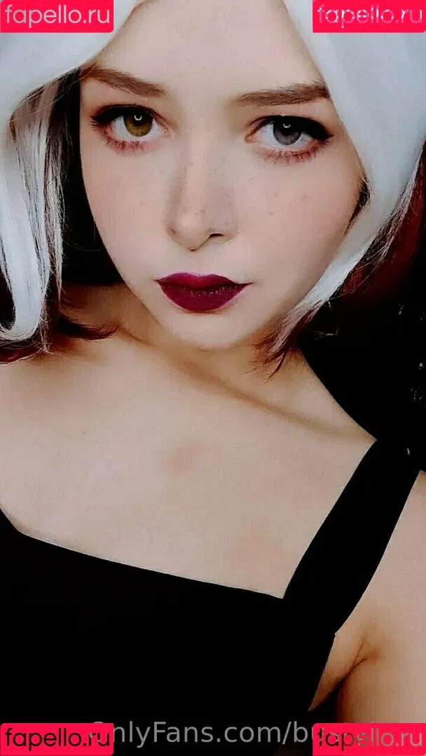 bustylola Onlyfans Photo Gallery 