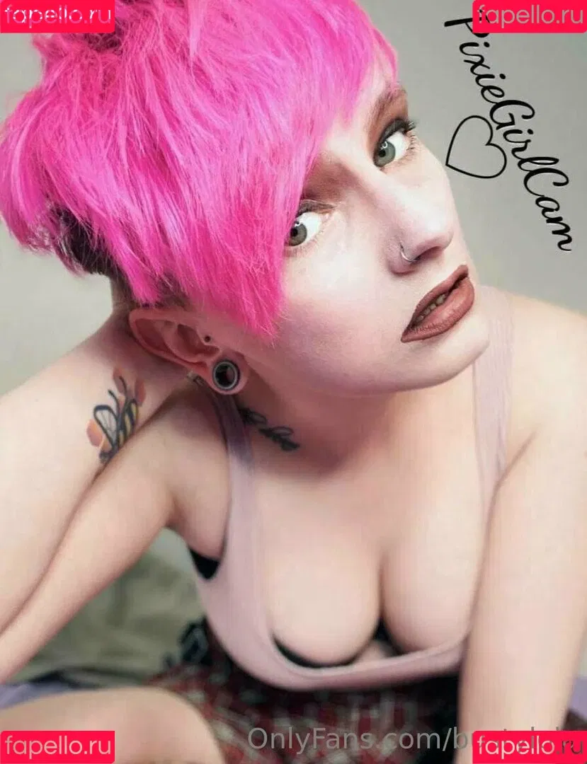 bustylola Onlyfans Photo Gallery 