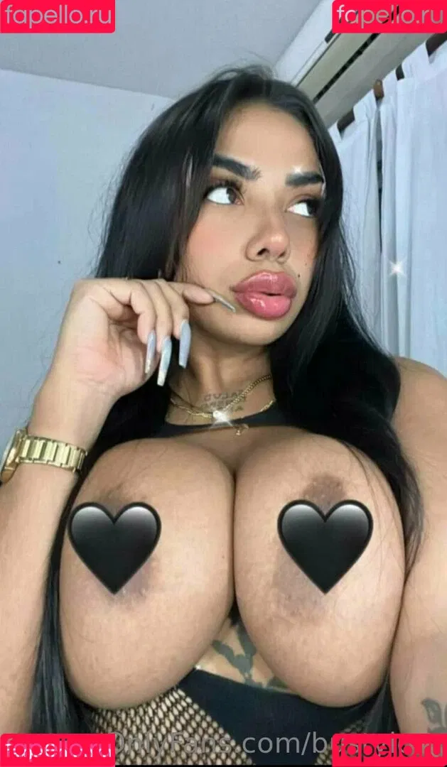 bustylola Onlyfans Photo Gallery 
