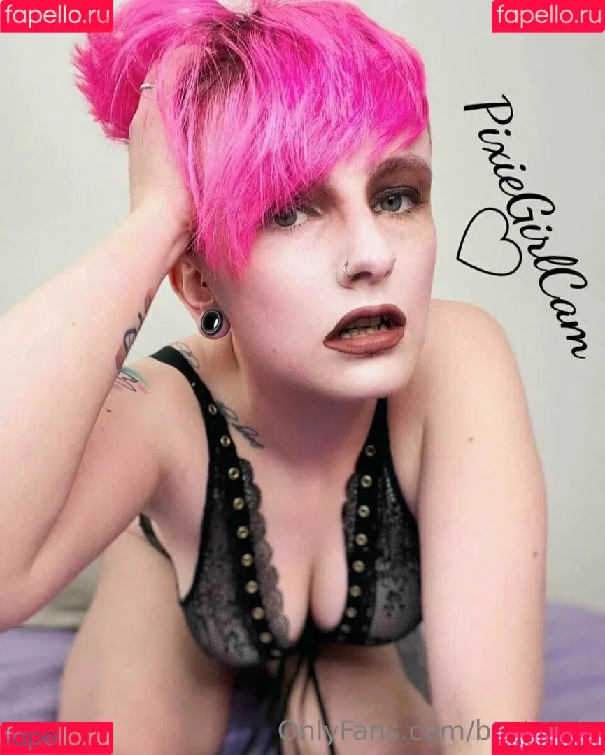 bustylola Onlyfans Photo Gallery 