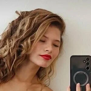 bustylola Onlyfans Photo Gallery 