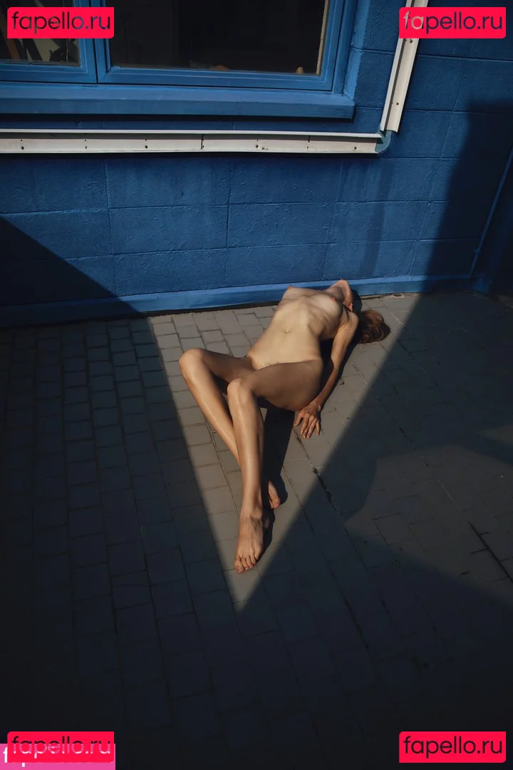 annna.am Onlyfans Photo Gallery 