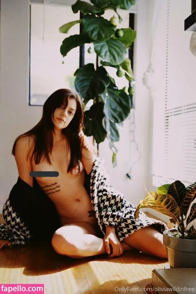 oliviawildinfree Onlyfans Photo Gallery 