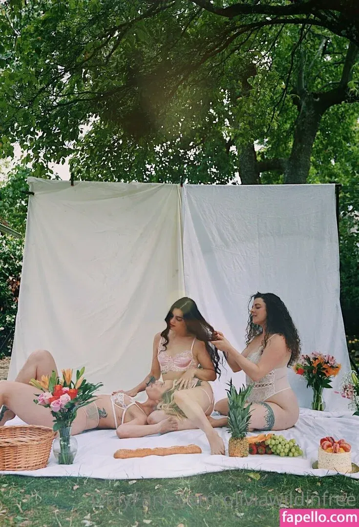 oliviawildinfree Onlyfans Photo Gallery 