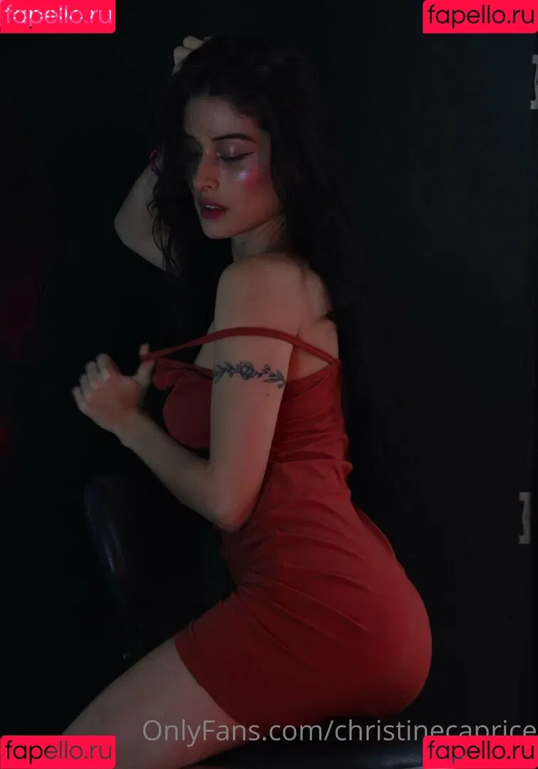 christinecaprice Onlyfans Photo Gallery 