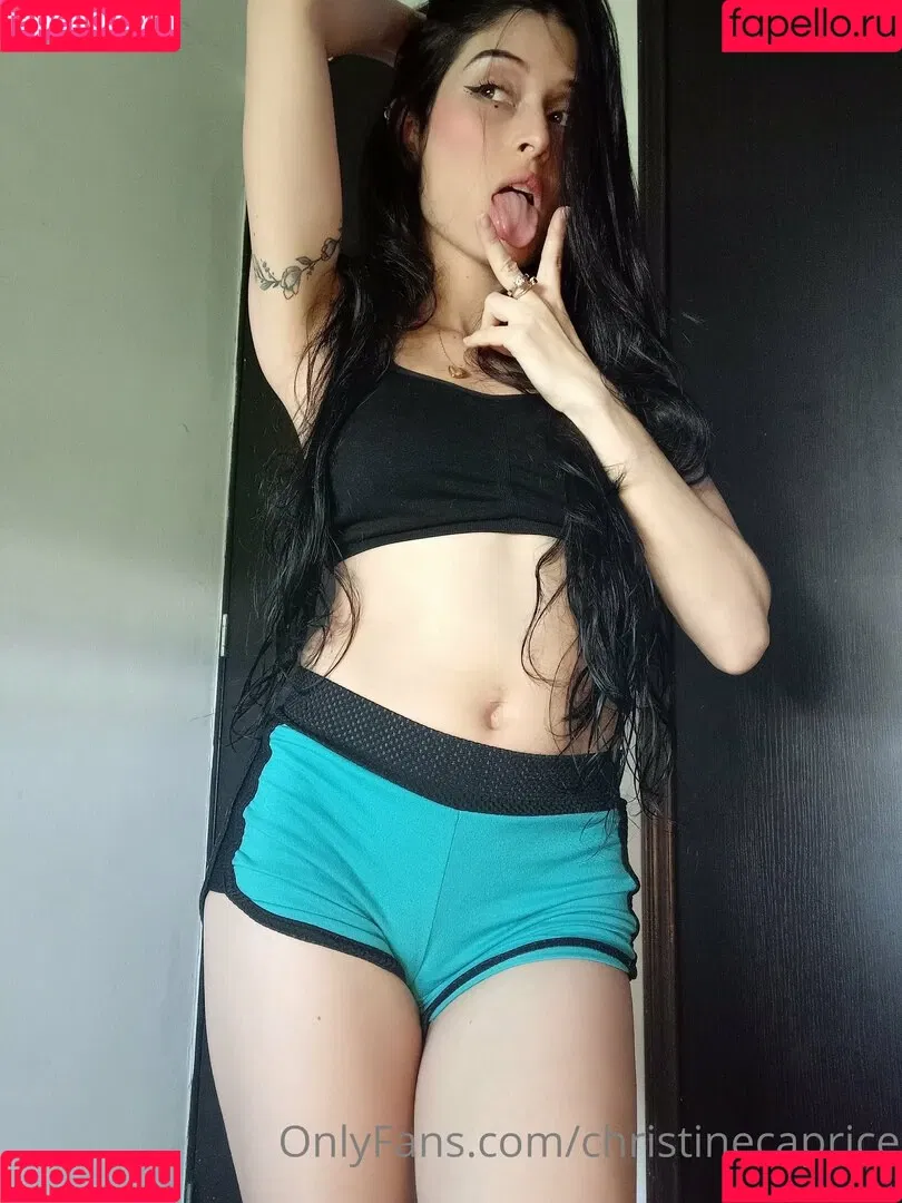 christinecaprice Onlyfans Photo Gallery 