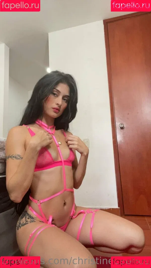 christinecaprice Onlyfans Photo Gallery 