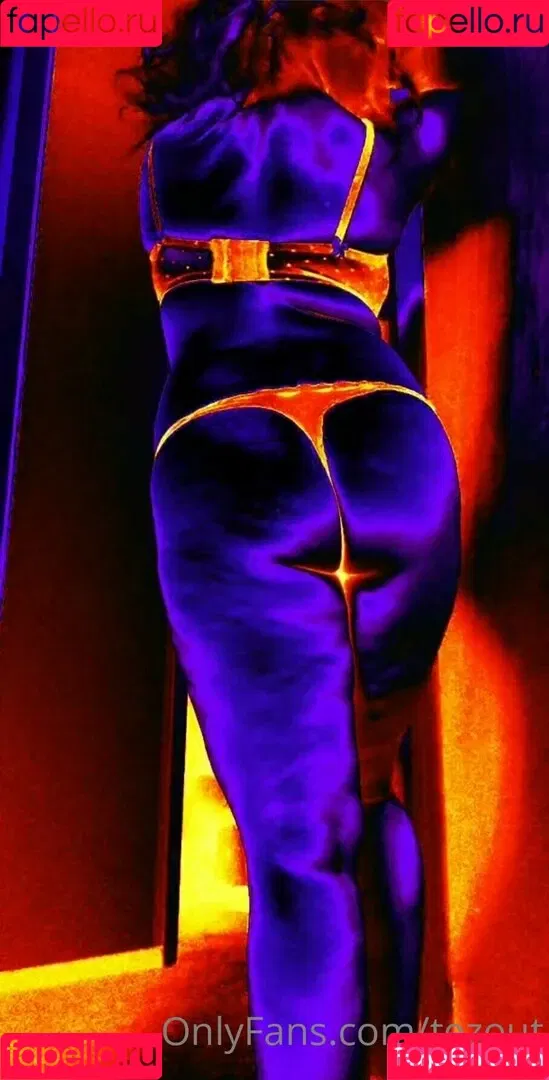 tezout Onlyfans Photo Gallery 