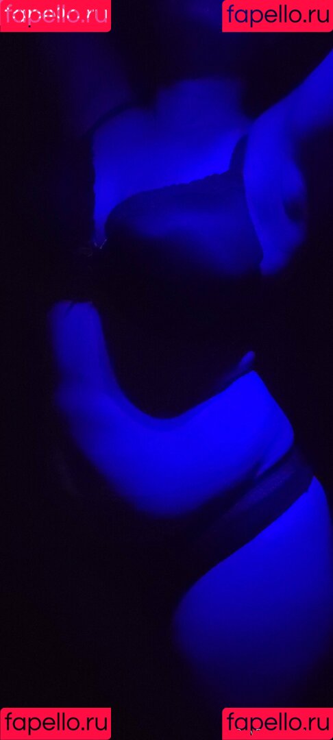 tezout Onlyfans Photo Gallery 