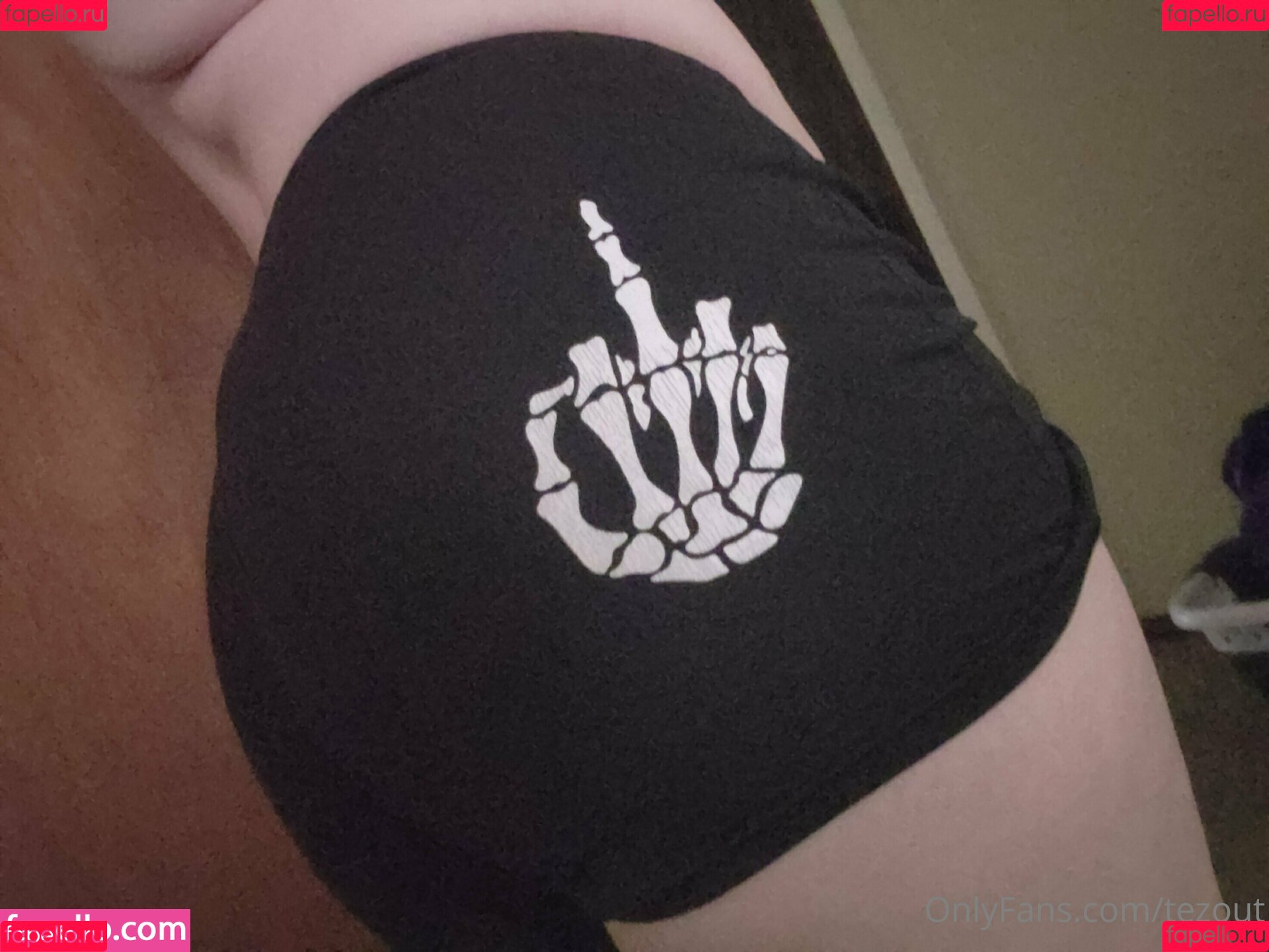 tezout Onlyfans Photo Gallery 