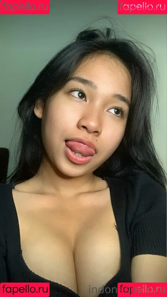 id_babygirl Onlyfans Photo Gallery 
