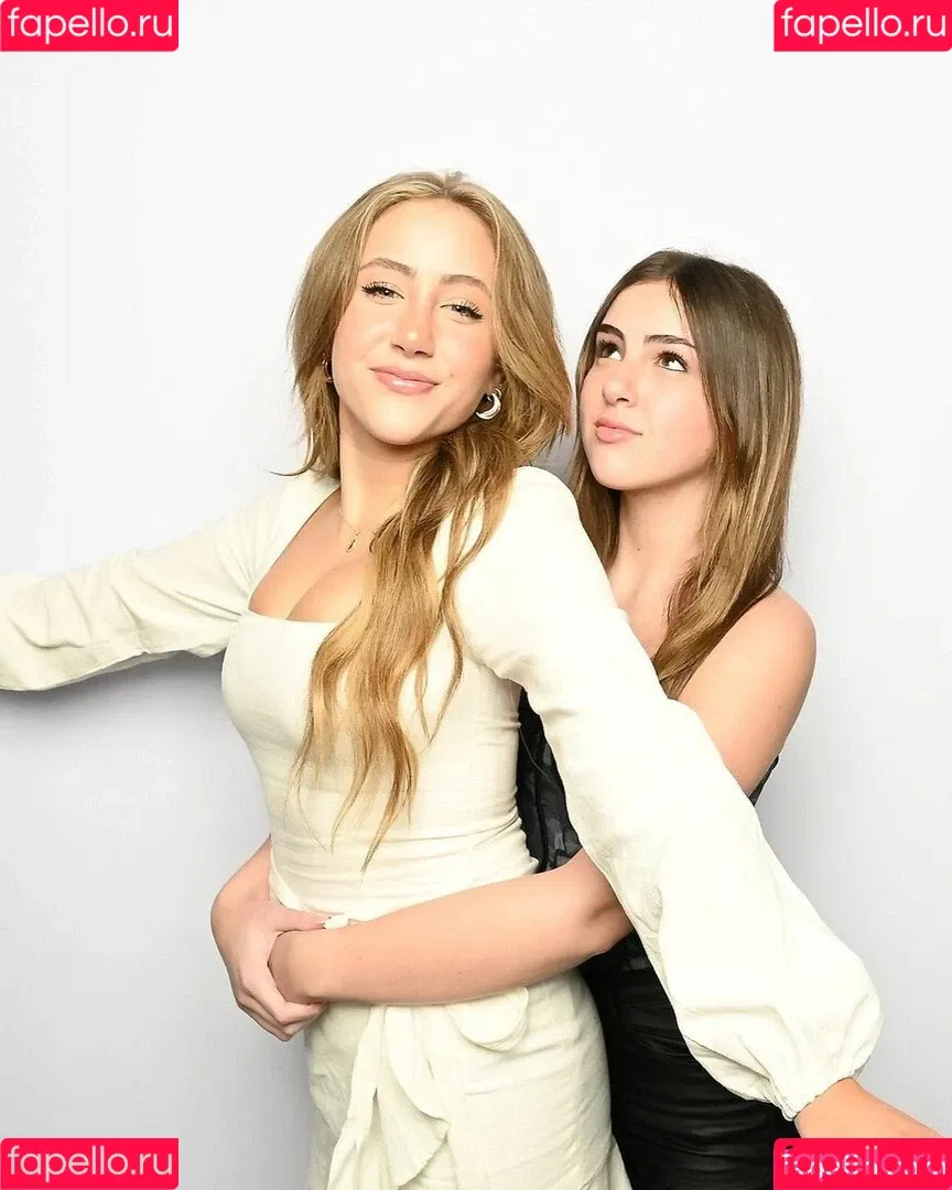Ava Kolker Onlyfans Photo Gallery 
