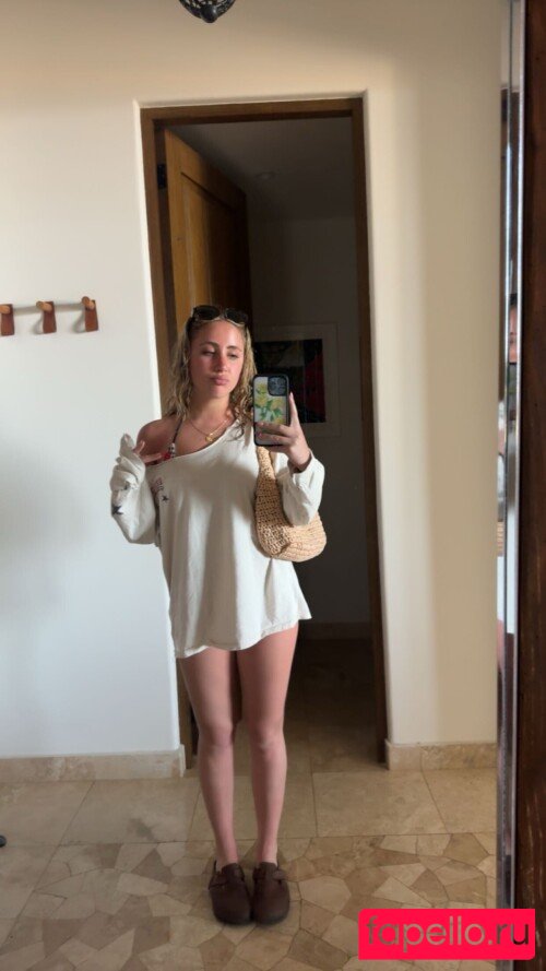 Ava Kolker Nude Onlyfans Photo 25