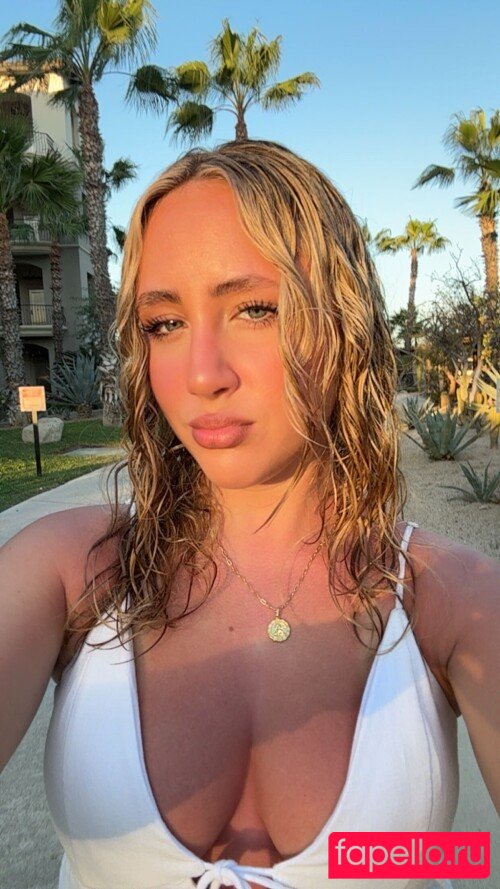 Ava Kolker Nude Onlyfans Photo 23