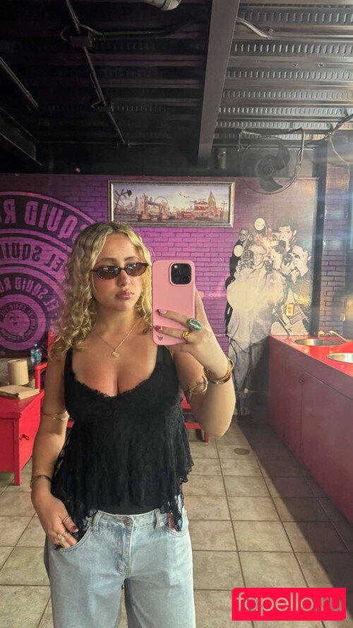 Ava Kolker Nude Onlyfans Photo 20