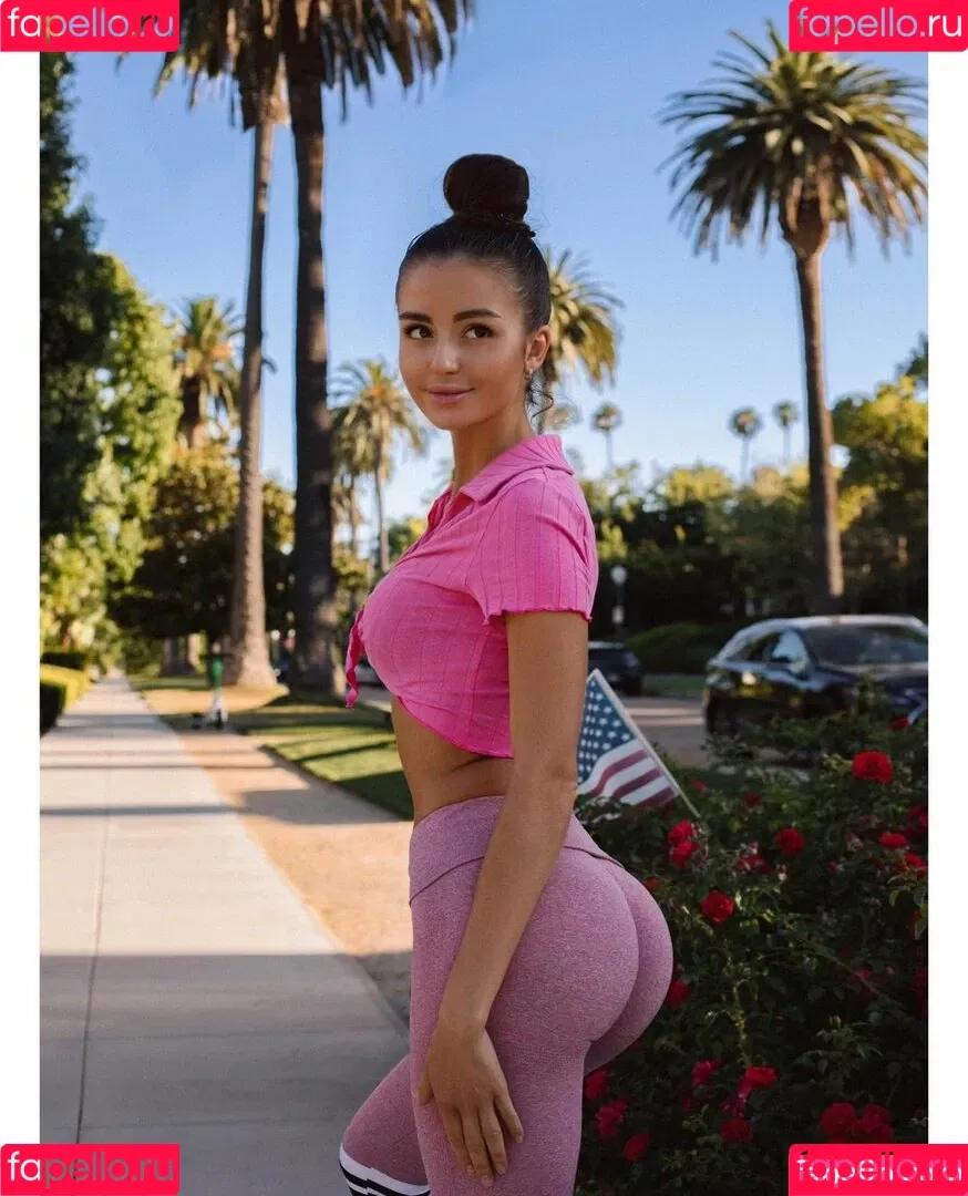 Coco Nadia Onlyfans Photo Gallery 