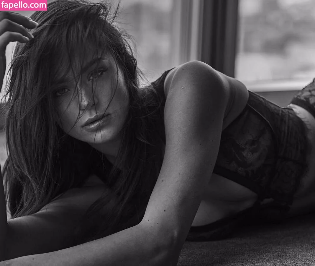 Sandra Dziwiszek Onlyfans Photo Gallery 