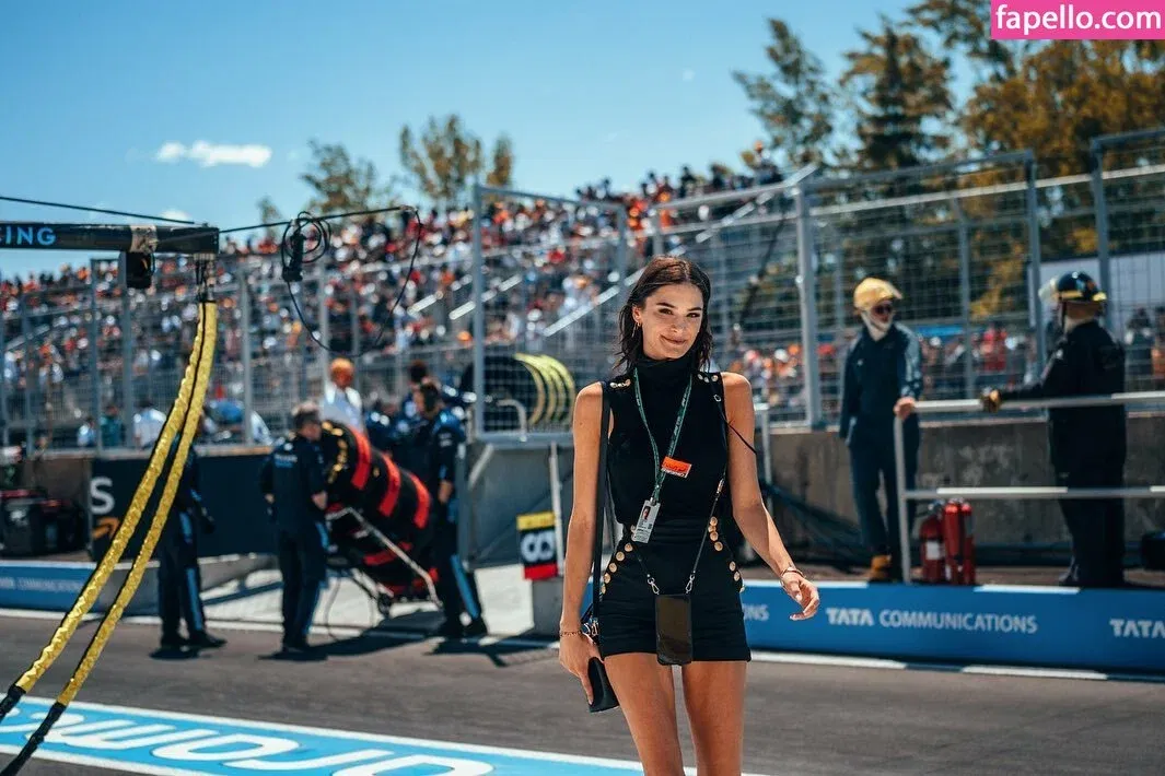 Sandra Dziwiszek Onlyfans Photo Gallery 