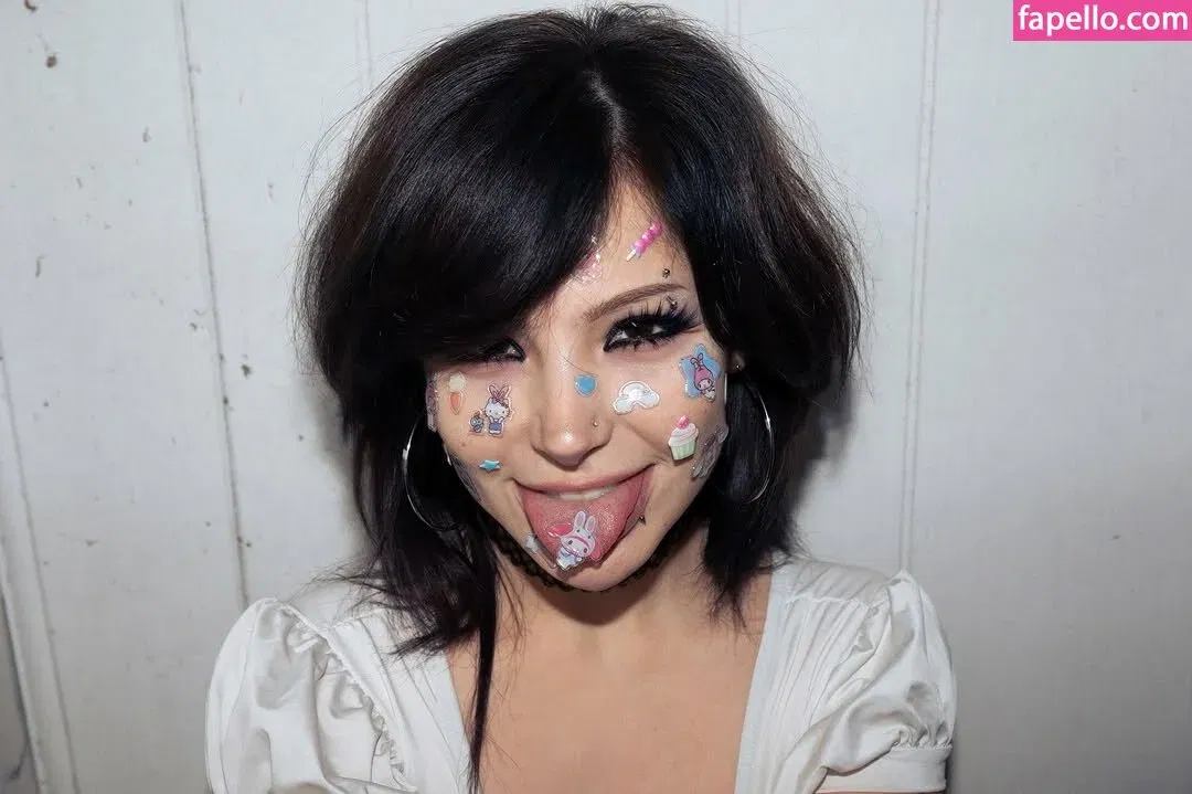 wtsdafuzz Onlyfans Photo Gallery 