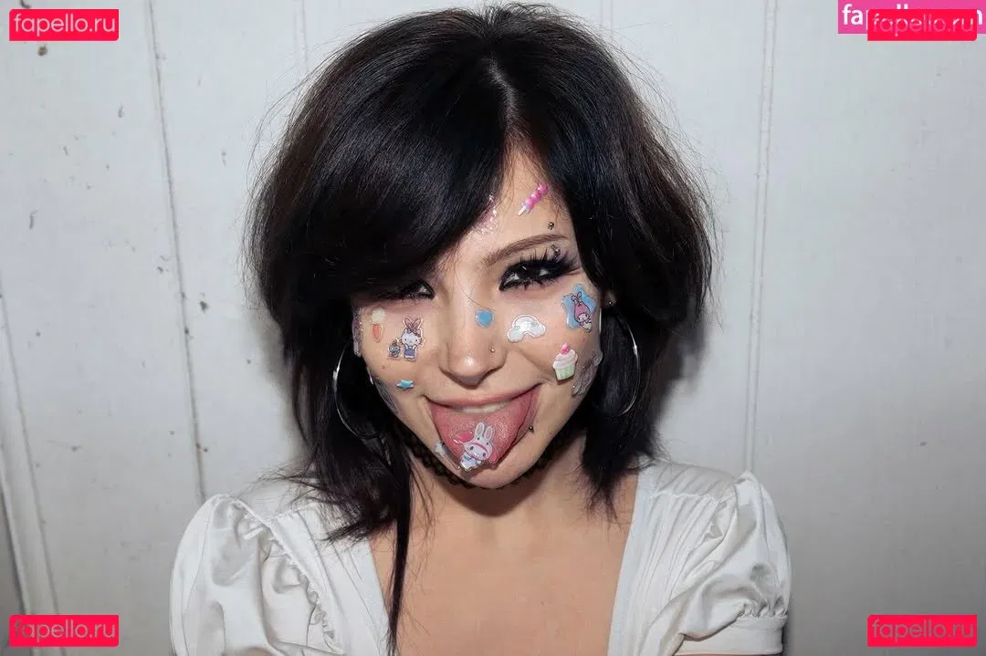 wtsdafuzz Onlyfans Photo Gallery 