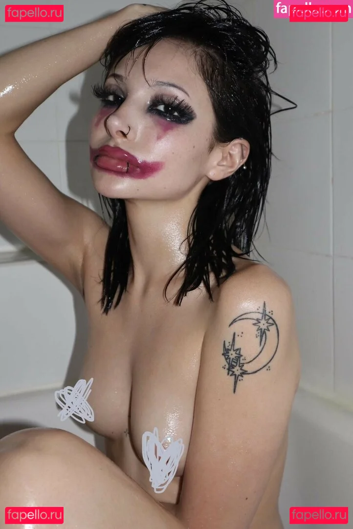 wtsdafuzz Onlyfans Photo Gallery 