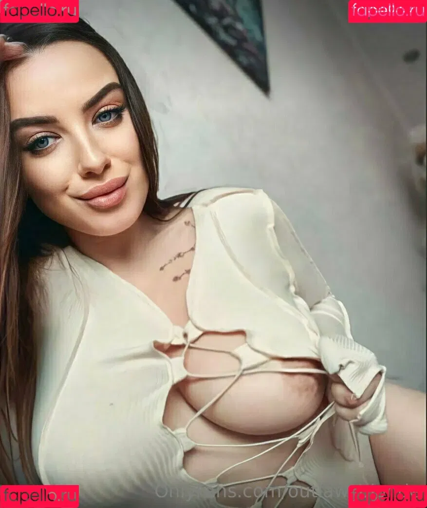 outlaw_blonde Onlyfans Photo Gallery 