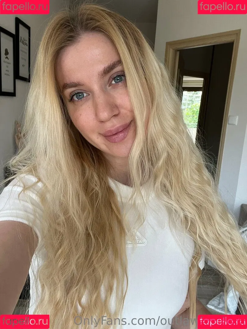 outlaw_blonde Onlyfans Photo Gallery 