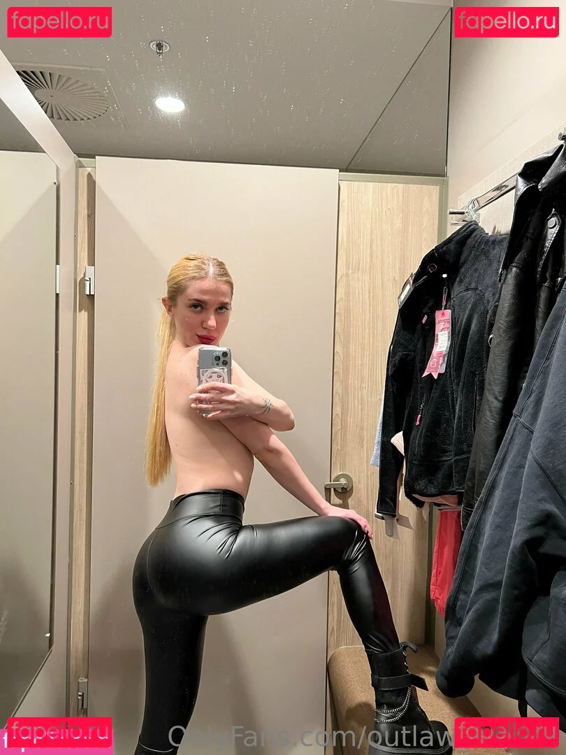 outlaw_blonde Onlyfans Photo Gallery 