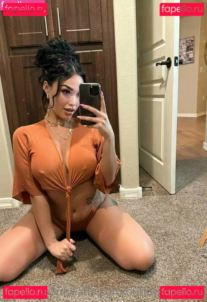 outlaw_blonde Onlyfans Photo Gallery 