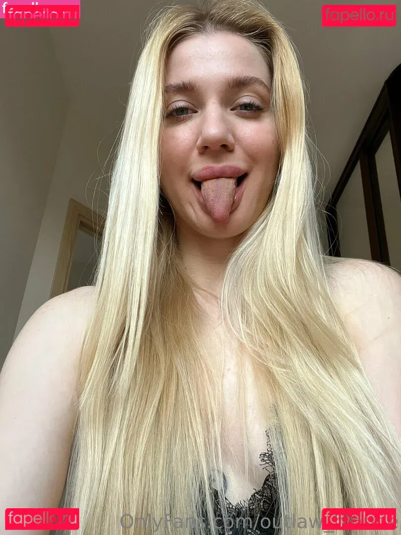 outlaw_blonde Onlyfans Photo Gallery 