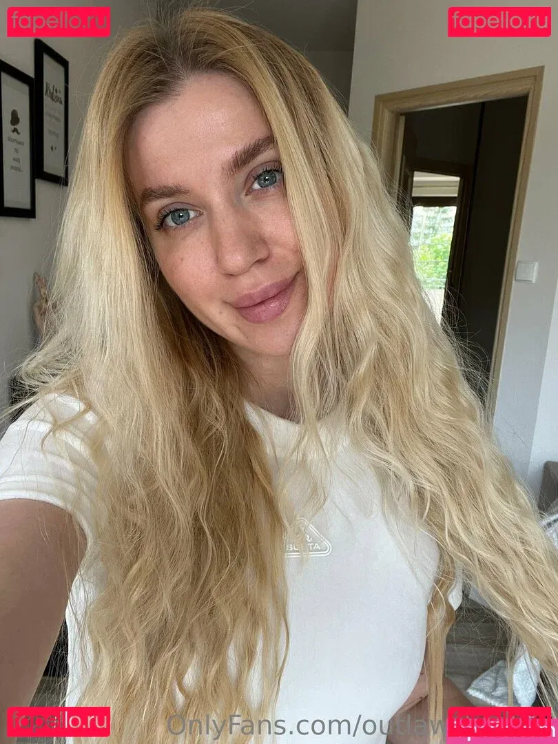 outlaw_blonde Onlyfans Photo Gallery 