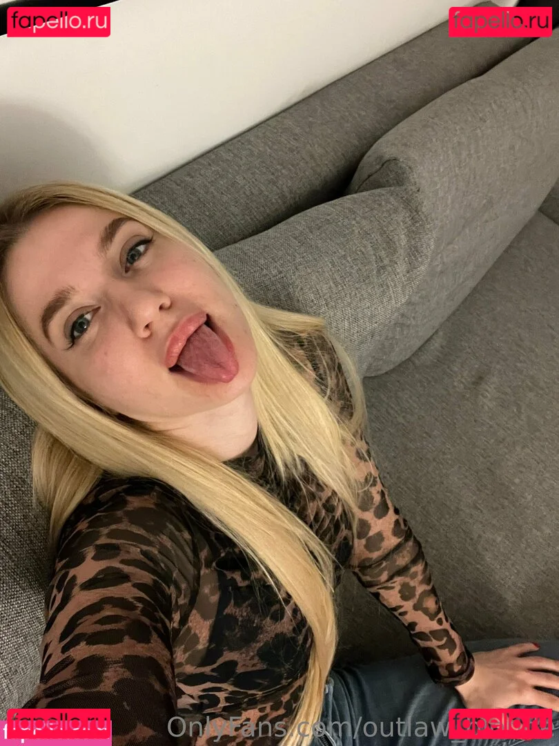outlaw_blonde Onlyfans Photo Gallery 