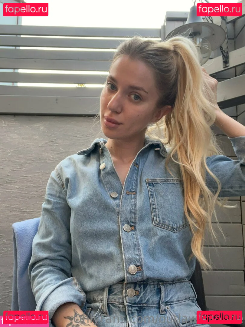 outlaw_blonde Onlyfans Photo Gallery 