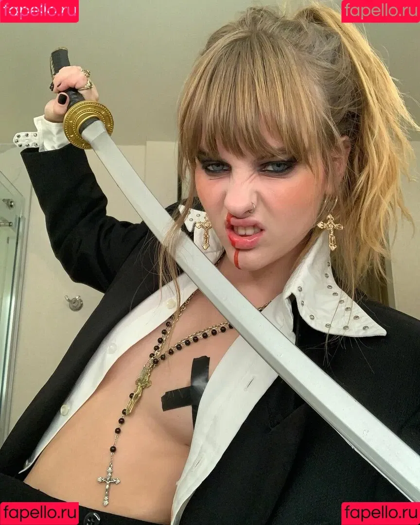 Victoria De Angelis Onlyfans Photo Gallery 