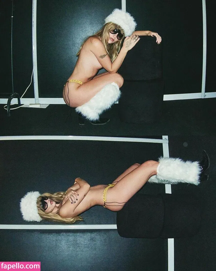 Victoria De Angelis Onlyfans Photo Gallery 