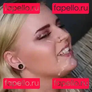 babemeetsbeard Onlyfans Photo Gallery 