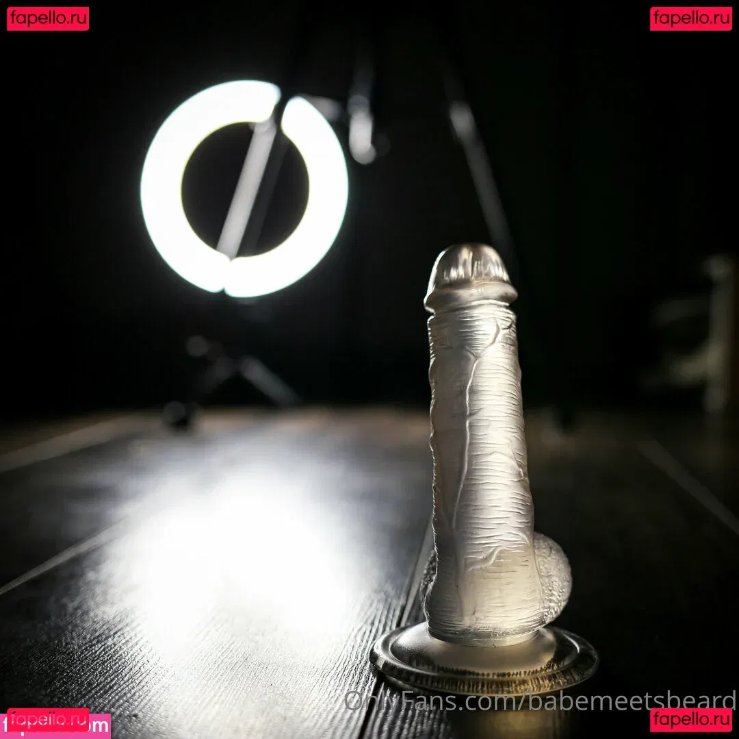 babemeetsbeard Onlyfans Photo Gallery 