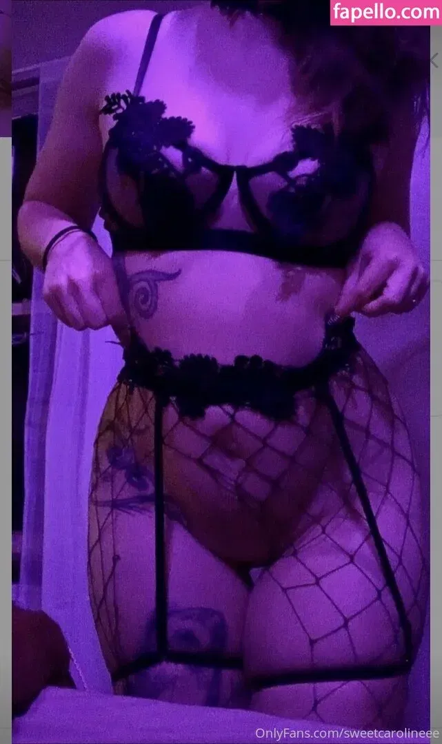 sweetcarolineee Onlyfans Photo Gallery 