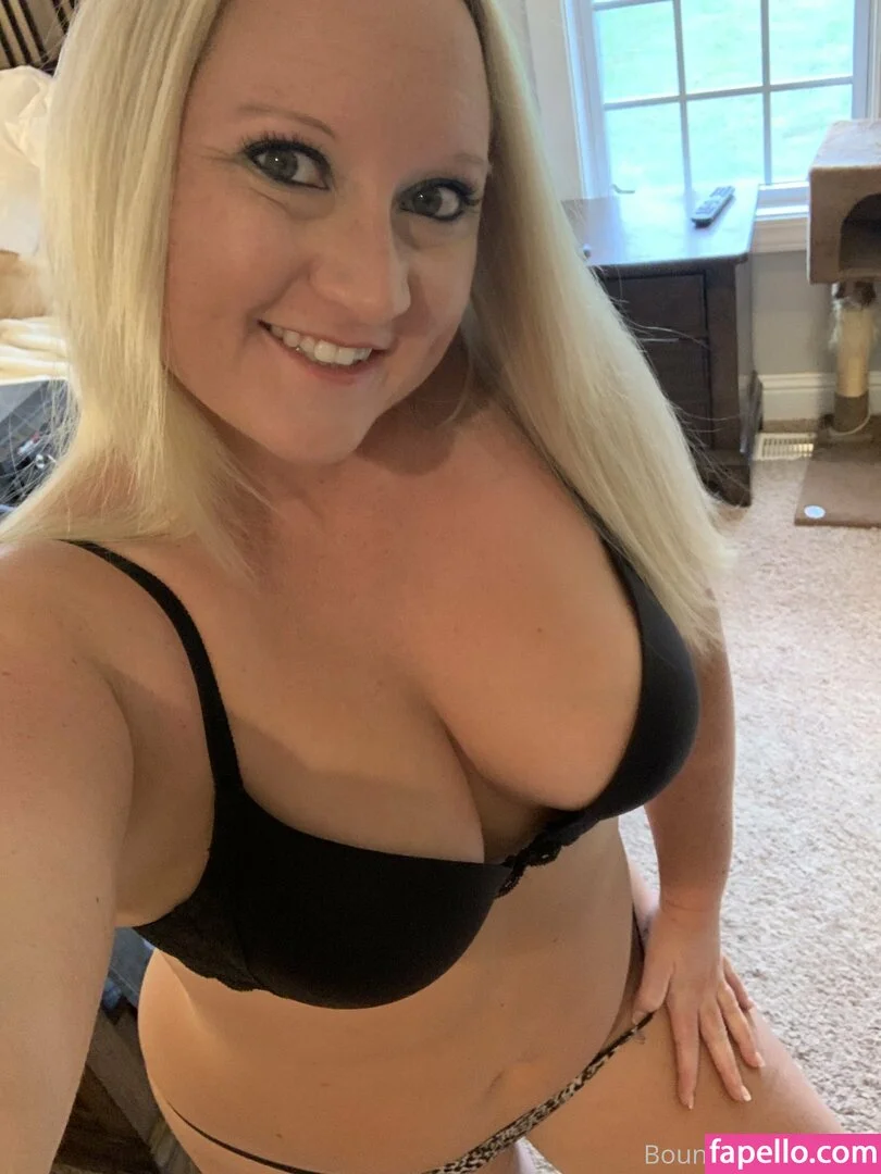 bouncybritneyvip Onlyfans Photo Gallery 