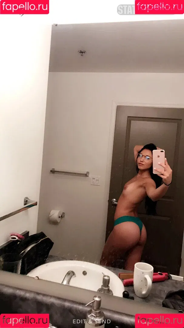 Madelyn Karoub Onlyfans Photo Gallery 
