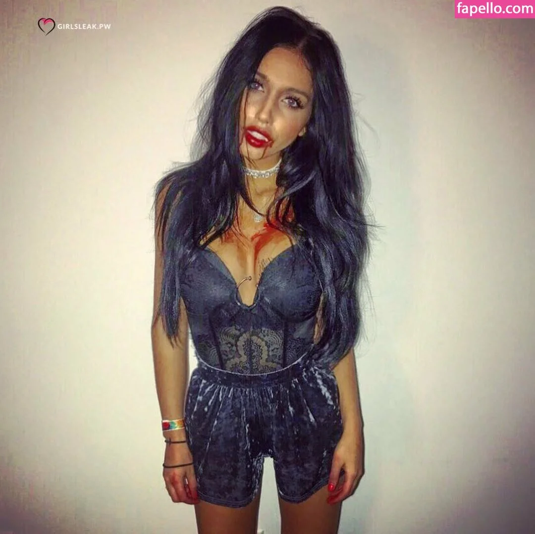 Madelyn Karoub Onlyfans Photo Gallery 