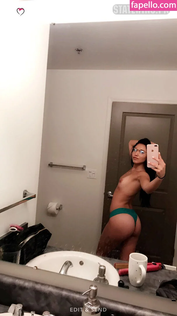 Madelyn Karoub Onlyfans Photo Gallery 