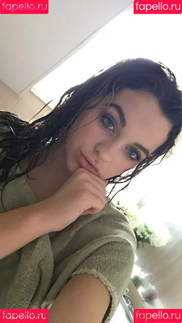 Emmie Garver Onlyfans Photo Gallery 