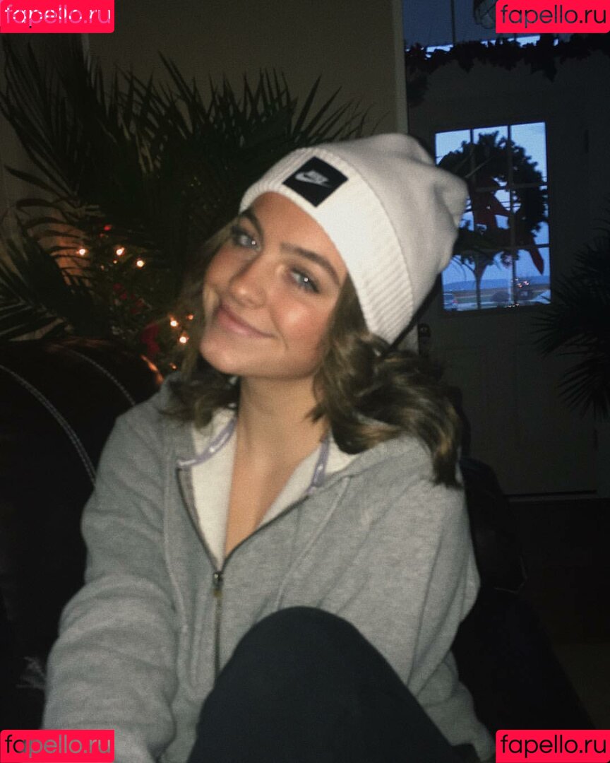 Emmie Garver Onlyfans Photo Gallery 