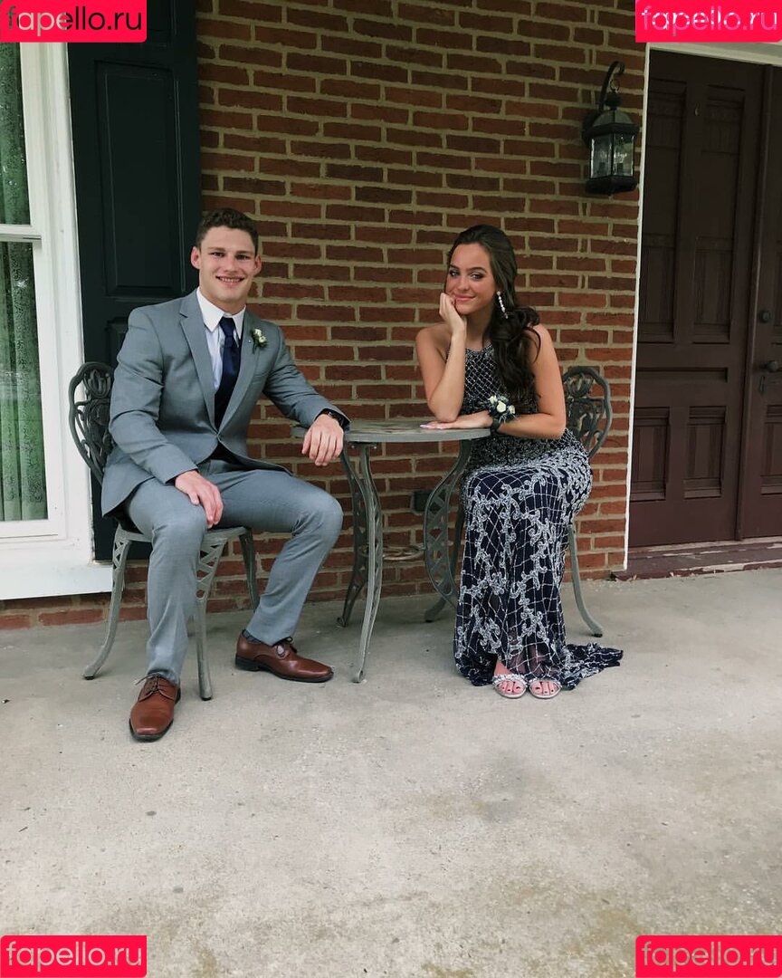 Emmie Garver Onlyfans Photo Gallery 