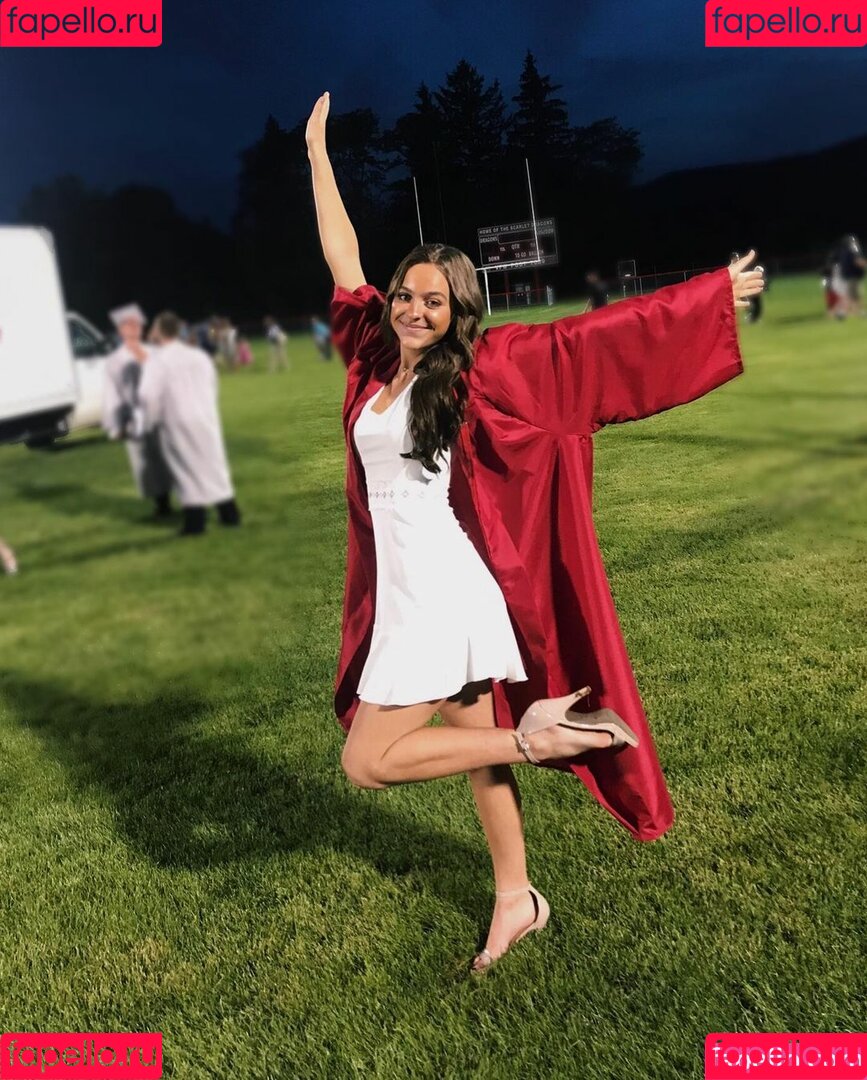 Emmie Garver Onlyfans Photo Gallery 