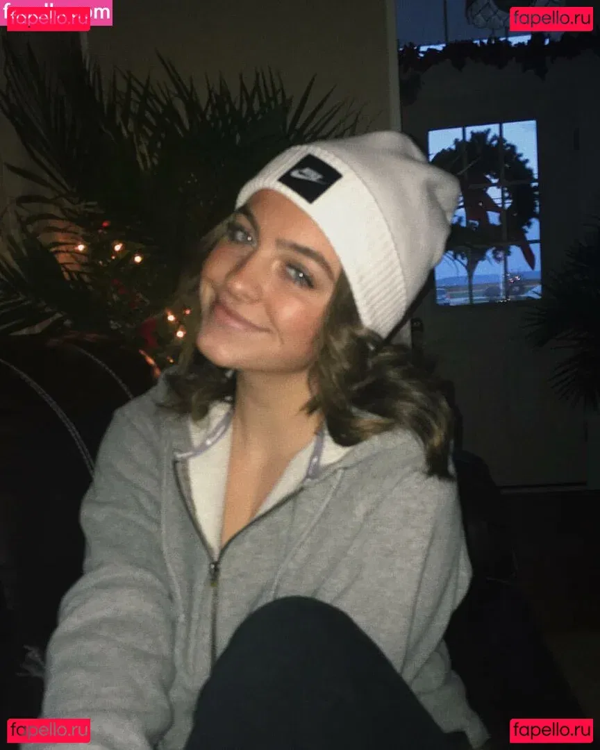 Emmie Garver Onlyfans Photo Gallery 