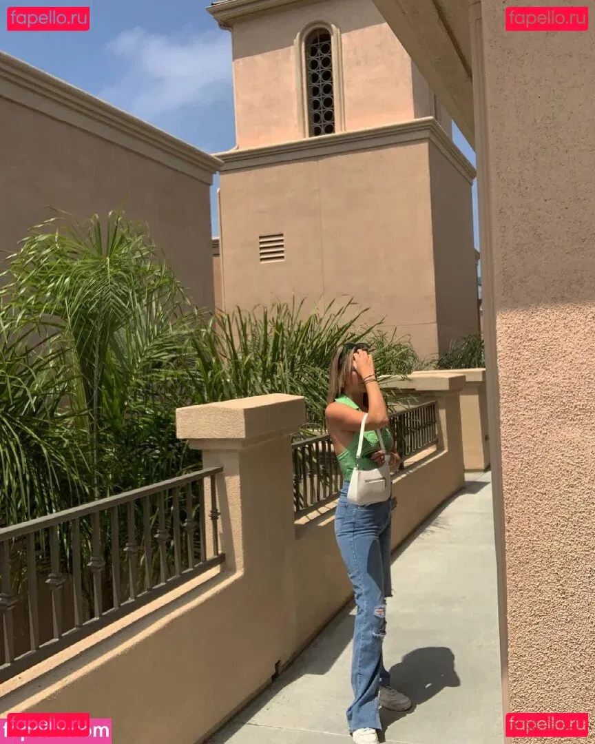 Emmie Garver Onlyfans Photo Gallery 