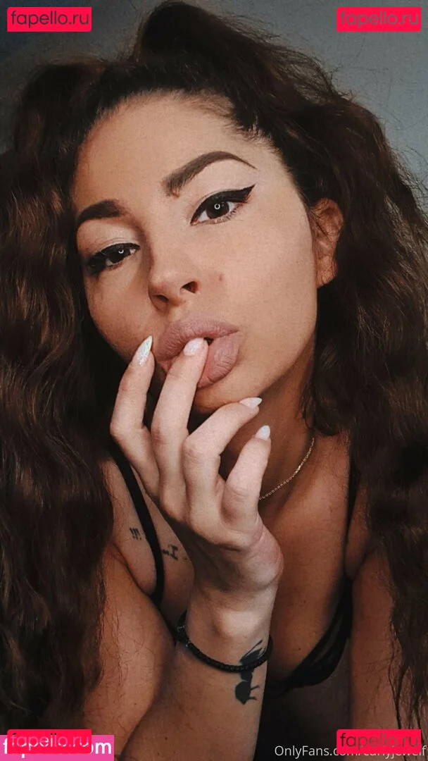 curlyjewelfree Onlyfans Photo Gallery 